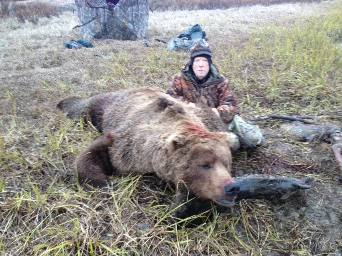 Alaska 10' Brown Bear